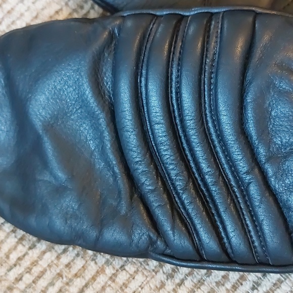 Vintage Leather Fur Lined Mittens - Picture 3 of 8